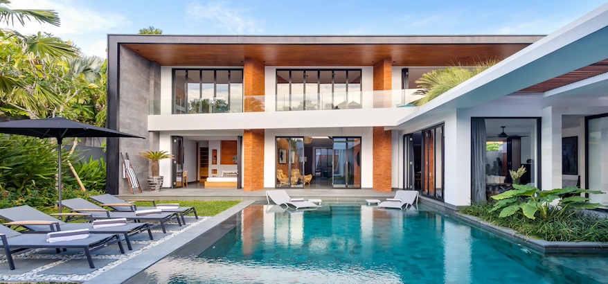 Monthly Bali Villas with Workrooms and Backup Power